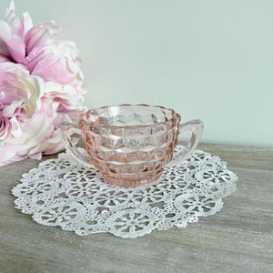 Antique Pink Depression Glass Jeanette Cubist Double Handle Sugar Bowl, circa 1930s