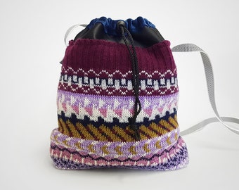 Crossbody bag, drawstring bag made of recycled material // recycled wool fabric