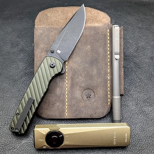 The Tallboy - Belt Clip EDC Leather organizer for Flat/Slabside XL flashlight, large folding knife/clipped multitool/pen