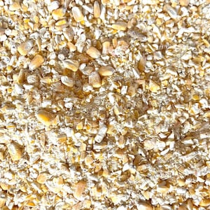 Cracked Corn Animal Food for Ducks, Chickens, Squirrels, Deer, Bird Feeders