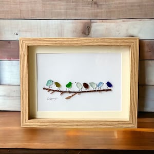 Vogels op een tak - zeeglasfoto - uniek handgemaakt cadeau - zeeglaskunst - ingelijste handgemaakte kunst - zeethema - strandhuisdecoratie