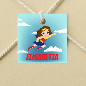 15 cartellini tag bigliettini piccole supereroine compleanno bambini personalizzati con nomi personaggio a scelta per bomboniere segnaposto