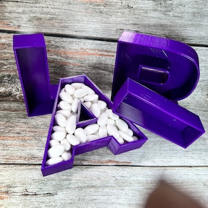Lettera portaconfetti decorativa per compleanni anniversari comunioni battesimi stampa 3D in materiale plastico colore e carattere a scelta