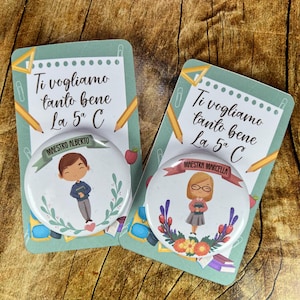 Spilletta Pin con cartoncino personalizzato per la maestra o il maestro idea regalo insegnante fine anno scolastico ritorno a scuola natale