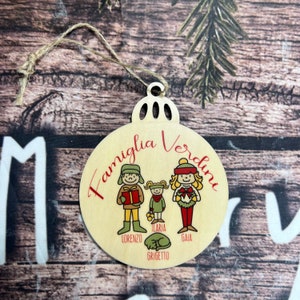 Decorazione per albero di Natale in legno personalizzata con ritratto caricaturale di famiglia frase e nomi idea regalo natalizia ornamento