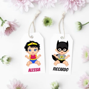 12 cartellini tag bigliettini Supereroi baby compleanno bambini personalizzati disegno a scelta per ricordino regalo fine festa segnaposto