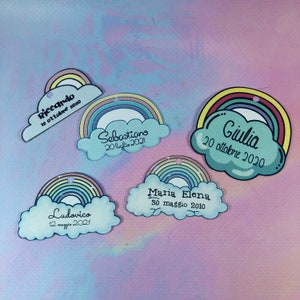 10 cartellini tag bigliettini con arcobaleno personalizzati per bomboniere segnaposto battesimo nascita baby shower cresima comunione