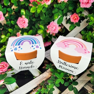 Piccolo vaso in terracotta con semi personalizzato con arcobaleni boho per battesimo nascita comunione idea bomboniera ecologica originale