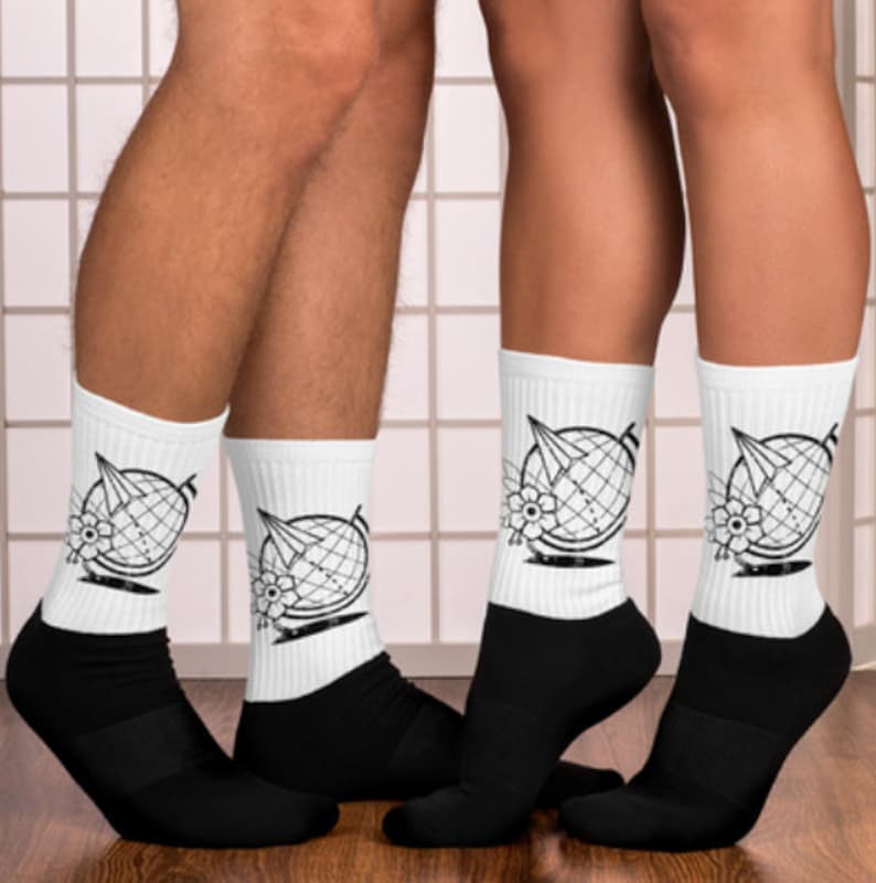 Nomad Globe Unisex Socks
