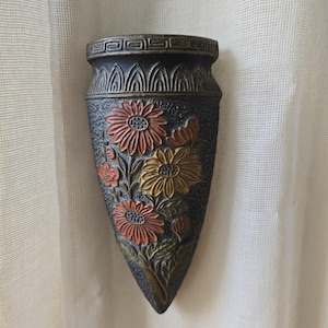 Tokanabe Wall Pockets - Etsy Tokanabe Art Deco Ceramic Wall Pocket Greek Key Griffin Motif 7\