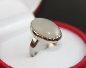 Handmade Oval Moonstone Ring: 925 Sterling Silver Dur e Najaf
