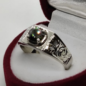 Handmade Round Cut Moissanite Diamond Ring: Sterling Silver 925