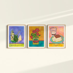 Pode incluir: Tr&ecirc;s ilustra&ccedil;&otilde;es emolduradas de pratos italianos. A primeira mostra um frasco de pesto com um ramo de manjeric&atilde;o e uma fatia de queijo. A segunda mostra um frasco de molho de tomate com um buqu&ecirc; de flores vermelhas. A terceira mostra uma fatia de tiramisu com um copo de caf&eacute;.