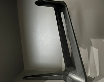 Plastic headphone holder with matte black enamel