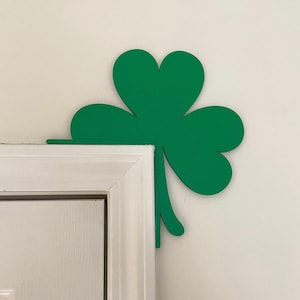 St. Patricks Day Door Corner / Holiday Decor / Spring / March / Clover / Lucky / Decor / Happy St Patricks Day