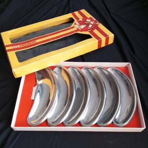 Set of 6 Vintage Stainless Steel Plate Clips on Stainless Steel Condiment Tray