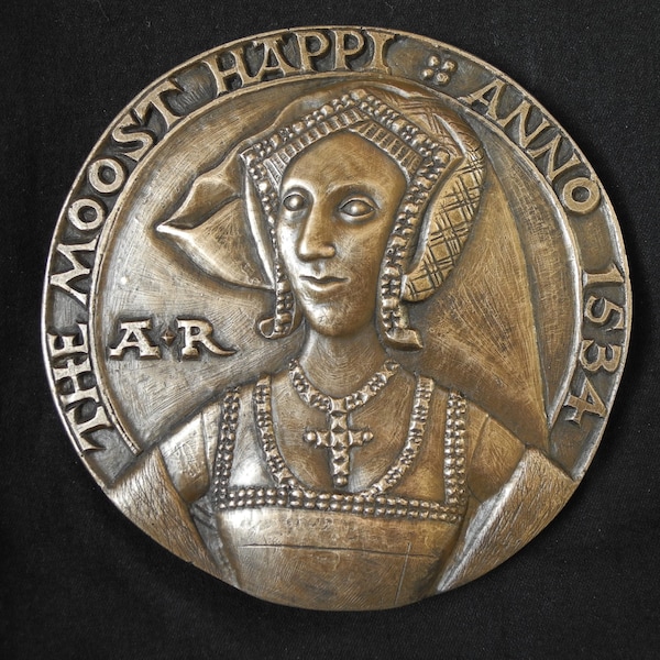 Anne Boleyn's Moost Happi portrait wall plaque (15cm wide)