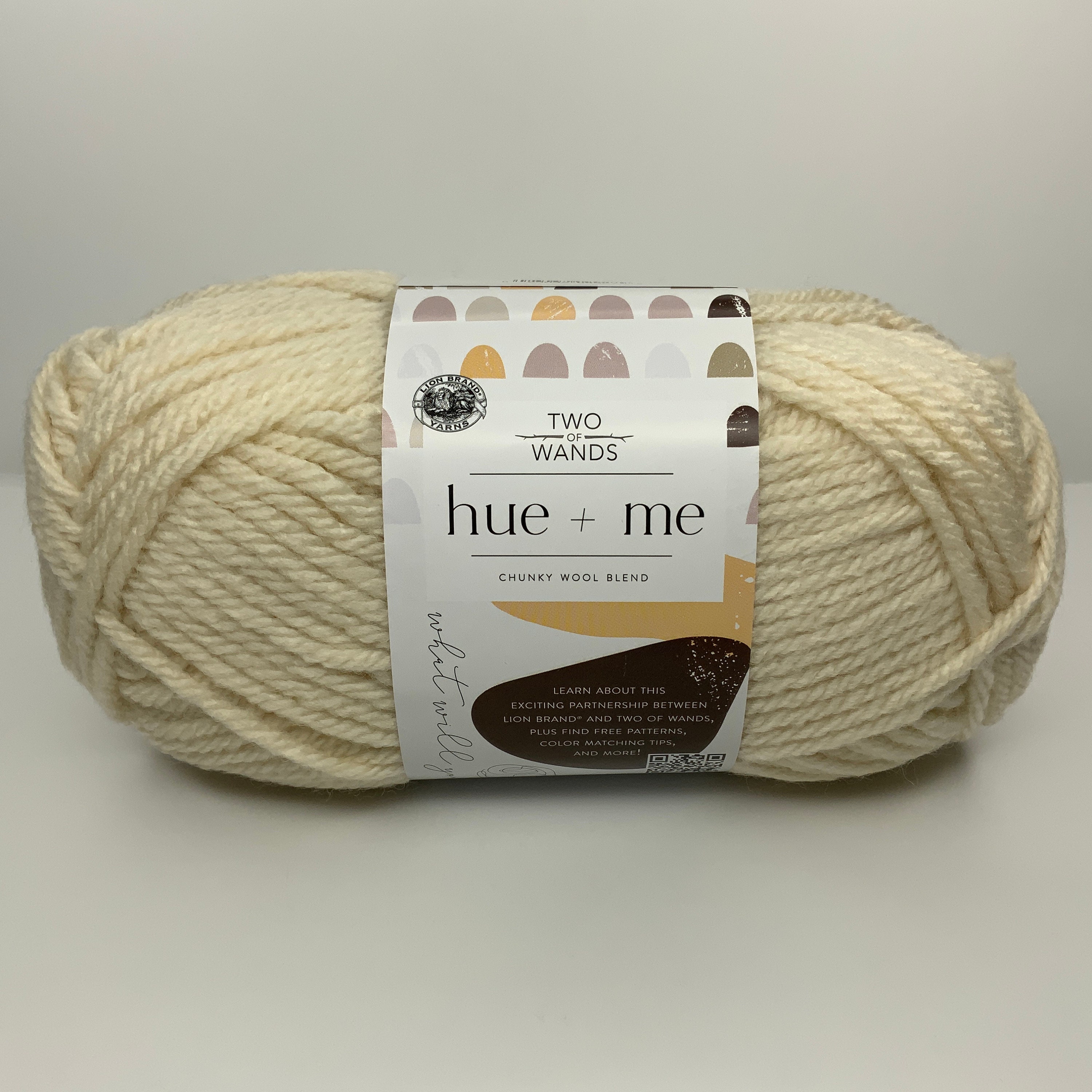 Lion Brand Hue + Me Yarn for Knitting Crocheting and Crafting Bulky and  Thick Soft Acrylic and Wool Yarn Agave (1-Pack) 1 Pack Agave