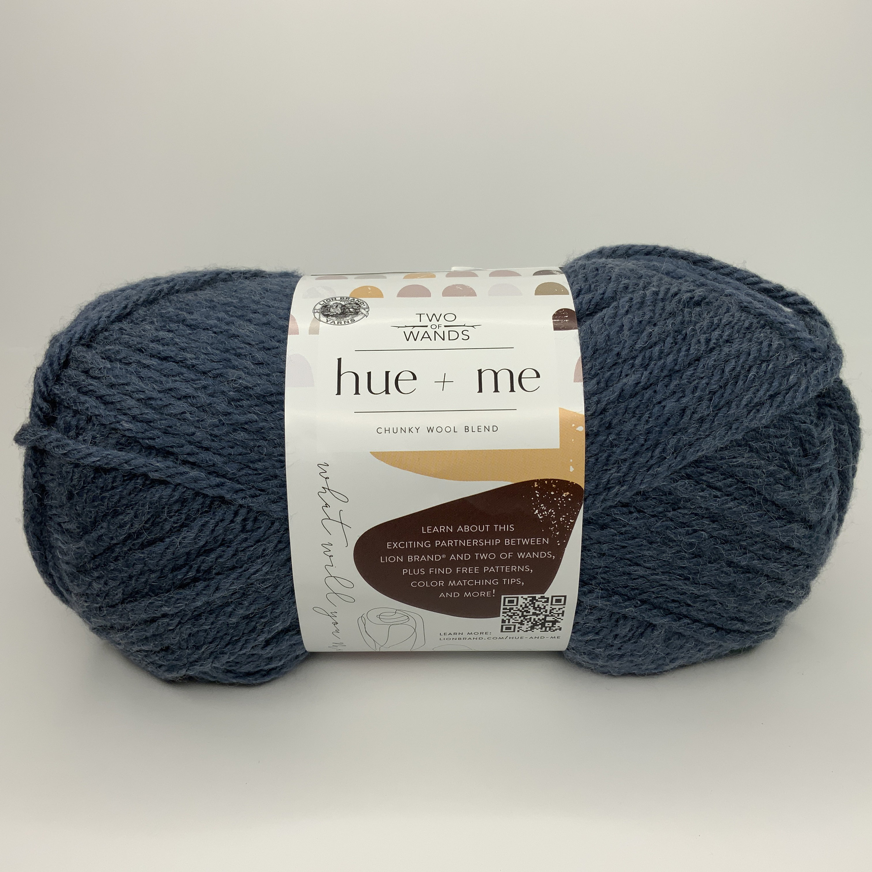 Lion Brand Yarn Hue Me, Color Salt, Acrylic and Wool Blend, 137 Yrds 125g 5  Bulky 