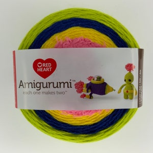 rocket/alien amigurumi yarn cake