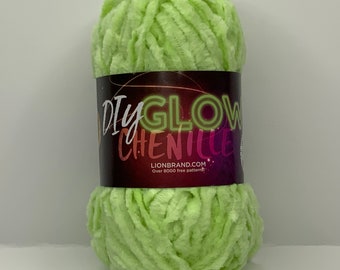 glow worm diy glow chenille yarn