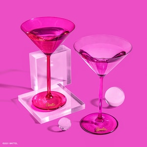 Martini glasses Carolina Gynning Bleeding Barbie - PS Auction - We