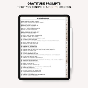 Puede incluir: Una tableta digital con un fondo blanco y una lista de indicaciones de gratitud. La lista se titula "Gratitude Prompts" y "To Get You Thinking in a Positive Direction". La lista incluye indicaciones como "Something funny that made me laugh", "My favorite thing when I wake up in the morning", and "Something I am good at doing".