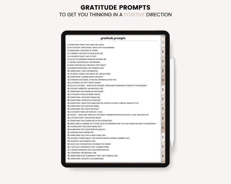 Puede incluir: Una tableta digital con un fondo blanco y una lista de indicaciones de gratitud. La lista se titula "Gratitude Prompts" y "To Get You Thinking in a Positive Direction". La lista incluye indicaciones como "Something funny that made me laugh", "My favorite thing when I wake up in the morning", and "Something I am good at doing".