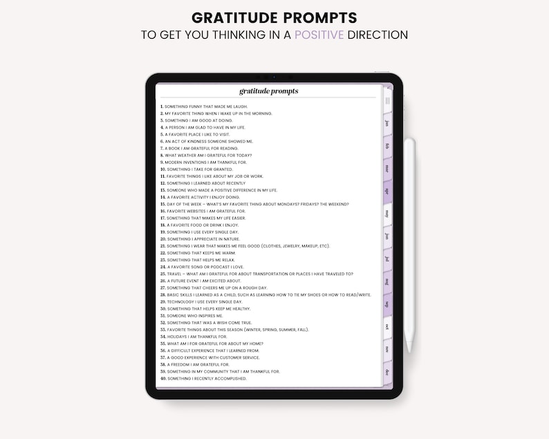 Op de afbeelding: Een digitale planner met een witte achtergrond en een paarse kop die "Gratitude Prompts" en "Om je te laten nadenken in een positieve richting" zegt. De planner bevat een lijst met 38 prompts om je te helpen focussen op dankbaarheid.