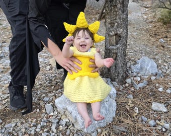 Crochet banana dress with hat and shoes: yellow Baby Photo Outfit