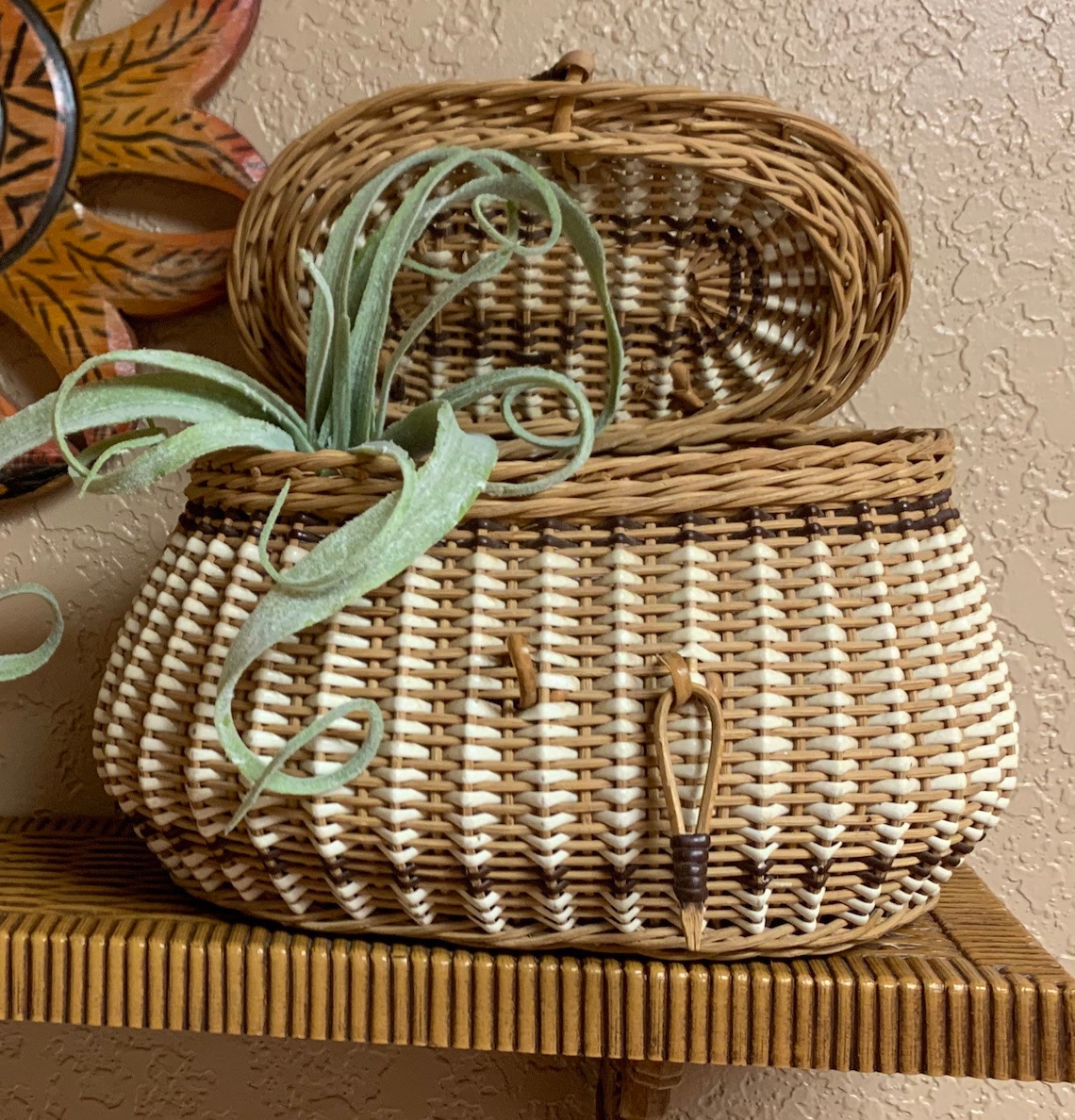 Cesta de mimbre de mimbre de mimbre / resina con tapa de Etsy Cesta de mimbre de mimbre de mimbre / resina con tapa de Etsy