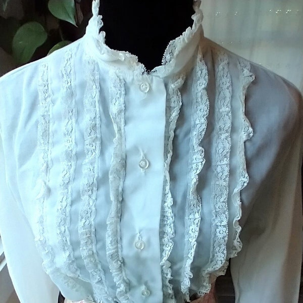 1960s/70s Vintage white cotton high neck, Edwardian, lace blouse, Union label, women's small to medium