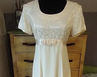 1980s gorgeous ivory dress, wedding, mother of the bride,, roses, ankle length, high waist, ribbon, women's medium