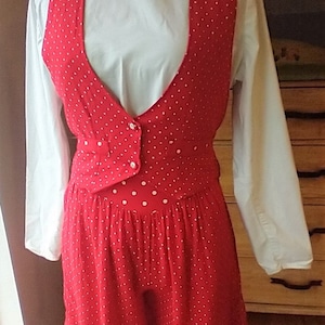 1980s acadamia red shorts and vest, business, prep, polkadot, high waist shorts, women&#39;s extra small, Preppy Business