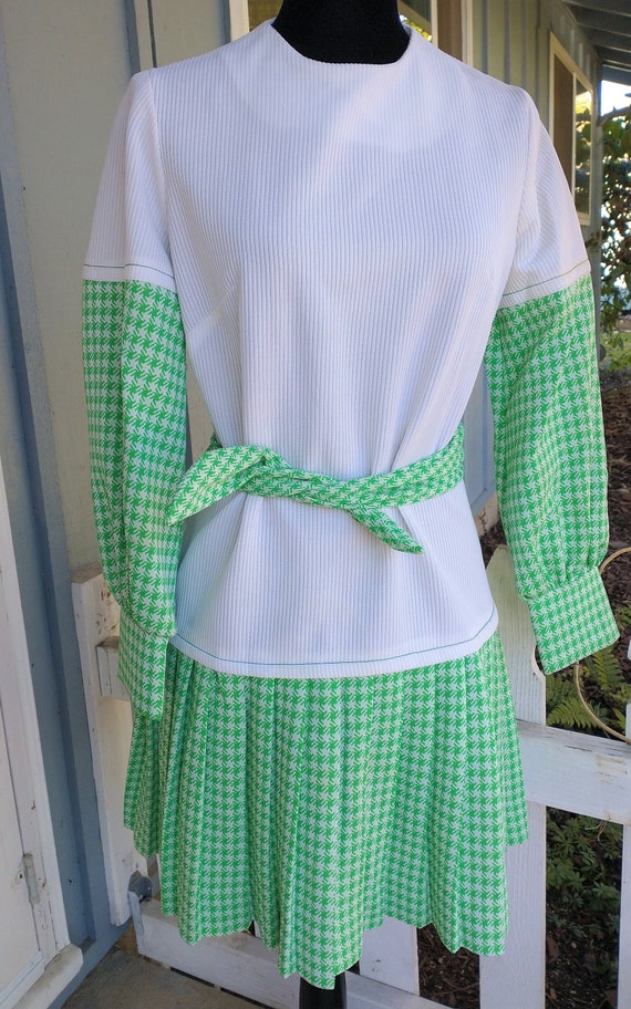 1960s drop waist women's small dress