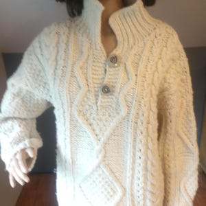 Vintage wool and acrylic fisherman&#39;s cable sweater, size large, collared, size large