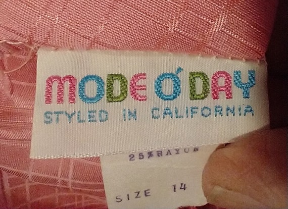 1960s/1970s Pink mod shift dress, Mode O' Day Cal… - image 9