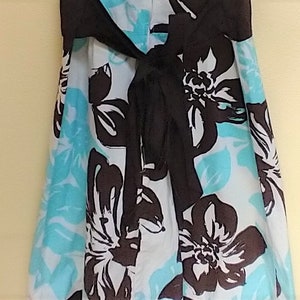 1970s floral sundress, women's extra small, blue, brown and white floral, fit and flare style, made in USA image 5