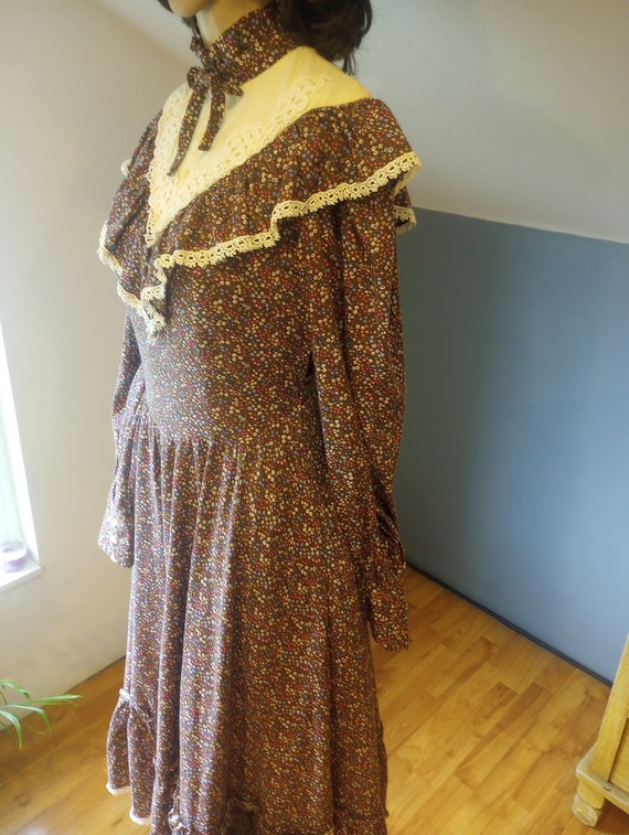 What a cute Gunne Sax dress from the 1970s, brown… - image 6