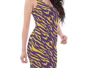 Vestido morado y dorado con estampado de tigre: atuendo para el día del partido en Louisiana, para fiestas previas al partido, corte ajustado.