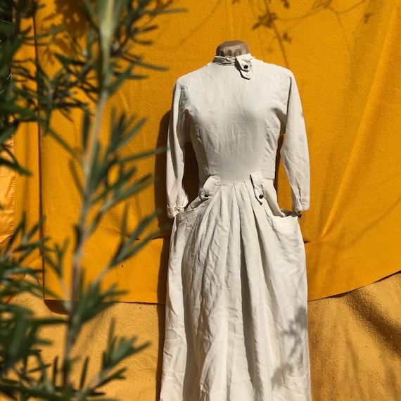 Vintage Homemade Tailored Dress With Pockets / Bu… - image 1