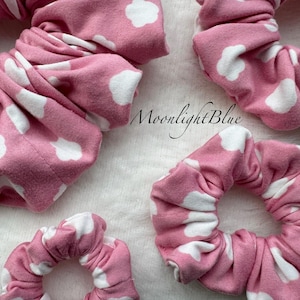 Scrunchie de cabelo rosa Jammies, Scrunchie de cabelo, Scrunchie grande, Scrunchie jumbo, Scrunchie infantil, Presentes para ela, Presentes para amigos
