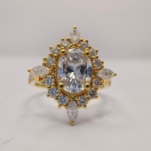 Vintage Oval Moissanite Engagement Ring: 14K Gold Halo, Accent Diamonds