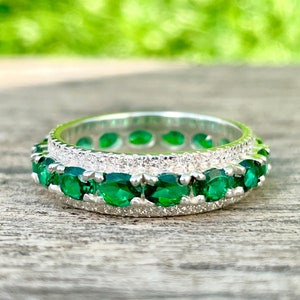 Dainty Emerald Eternity Ring, 14K Gold Ring, Stacking Emerald Band, Gold Promise Ring, Fine Jewelry