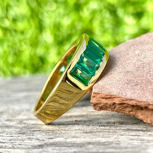 Stacking Emerald Eternity Ring, 14K Gold Ring, Simple Emerald Band, 14k Yellow Gold Promise Ring, Gift For Her