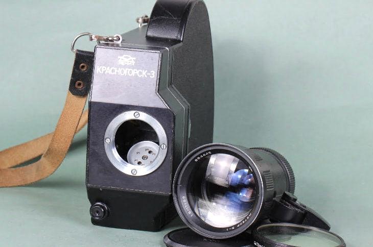 KRASNOGORSK-3 16mm Movie Camera USSR Meteor-5-1 17-69mm 1.9 KRASNOGORSK-3 16mm Movie Camera USSR Meteor-5-1 17-69mm 1.9