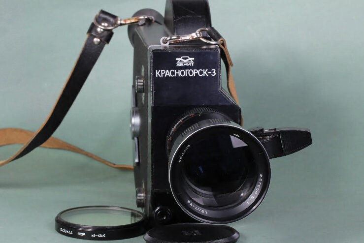 Caméra Vintage Krasnogorsk 16mm Avec Objectif Mir-11 12,5mm Et 3 Stock - Pour Pièces