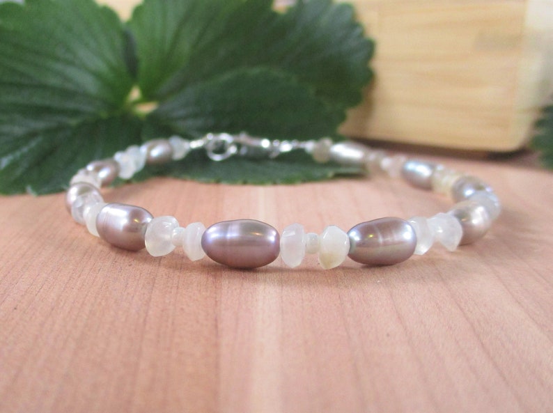 Silver Rice Pearls and White Moonstone Bracelet 7 Sterling Silver