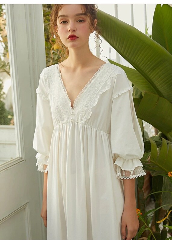 Vintage Victorian Lace Nightgownchemise 