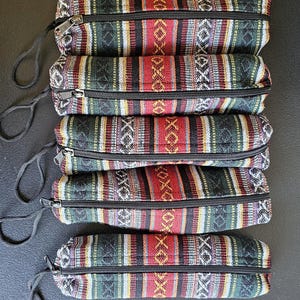 Astuccio portapenne/borsa per il trucco Hippy colorato fatto a mano in canapa biologica ecologica Namaste